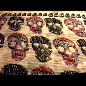 Large skull scarf
